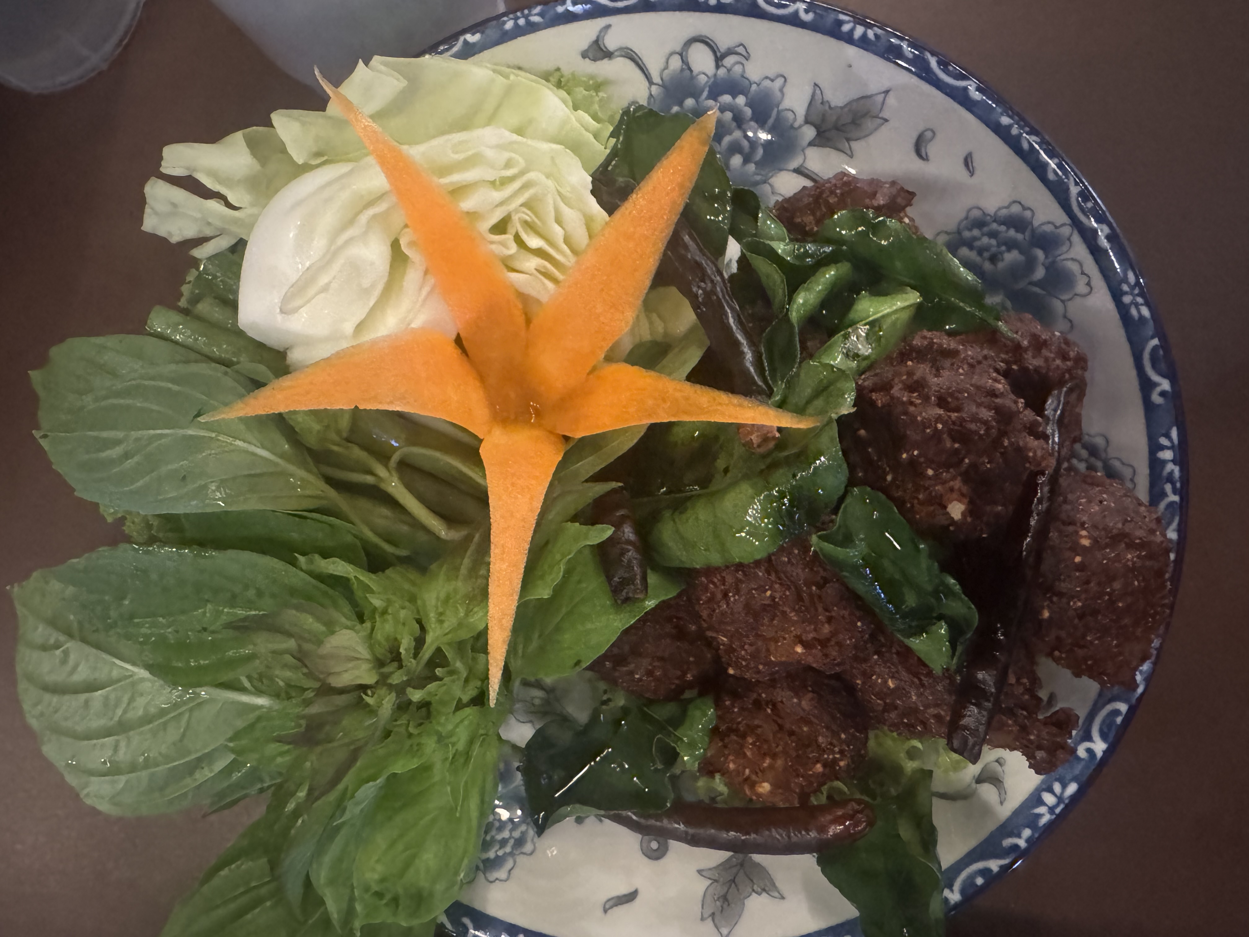 ลาบหมูทอด