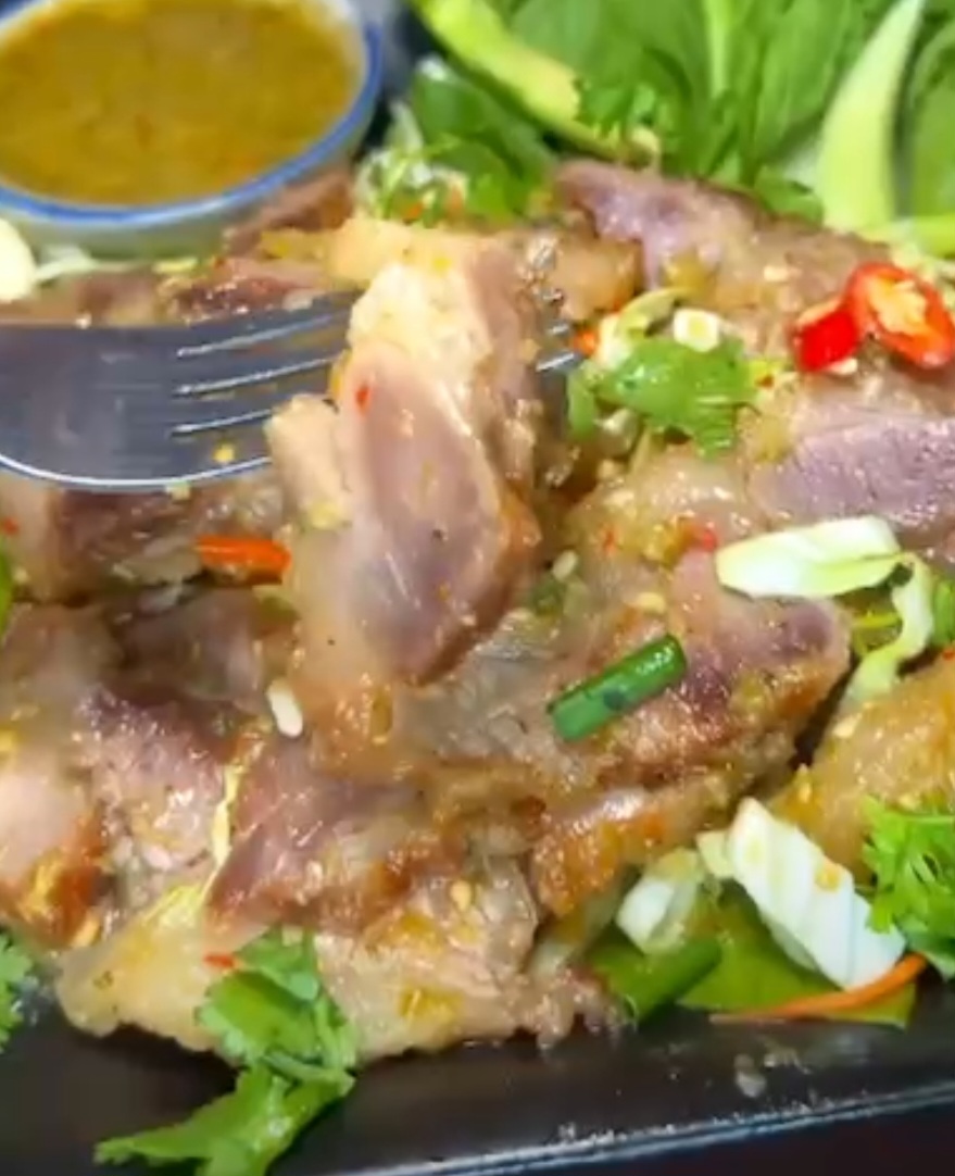 หมูคำหวาน
