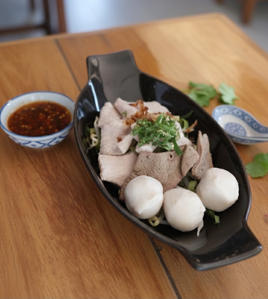 ลวกจิ้ม หมู(หมู  ลูกชิ้น)