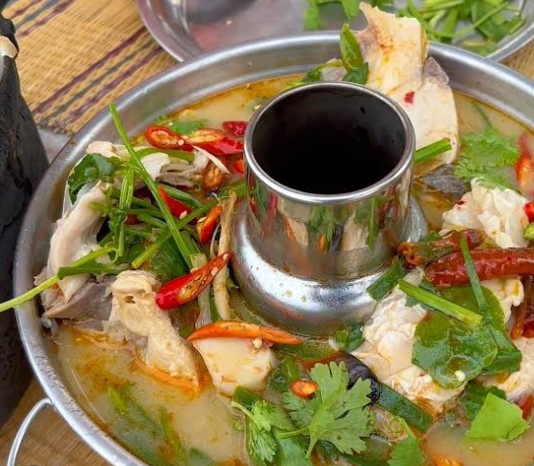 ต้มยำปลาทับทิมน้ำข้น(หม้อไฟ)