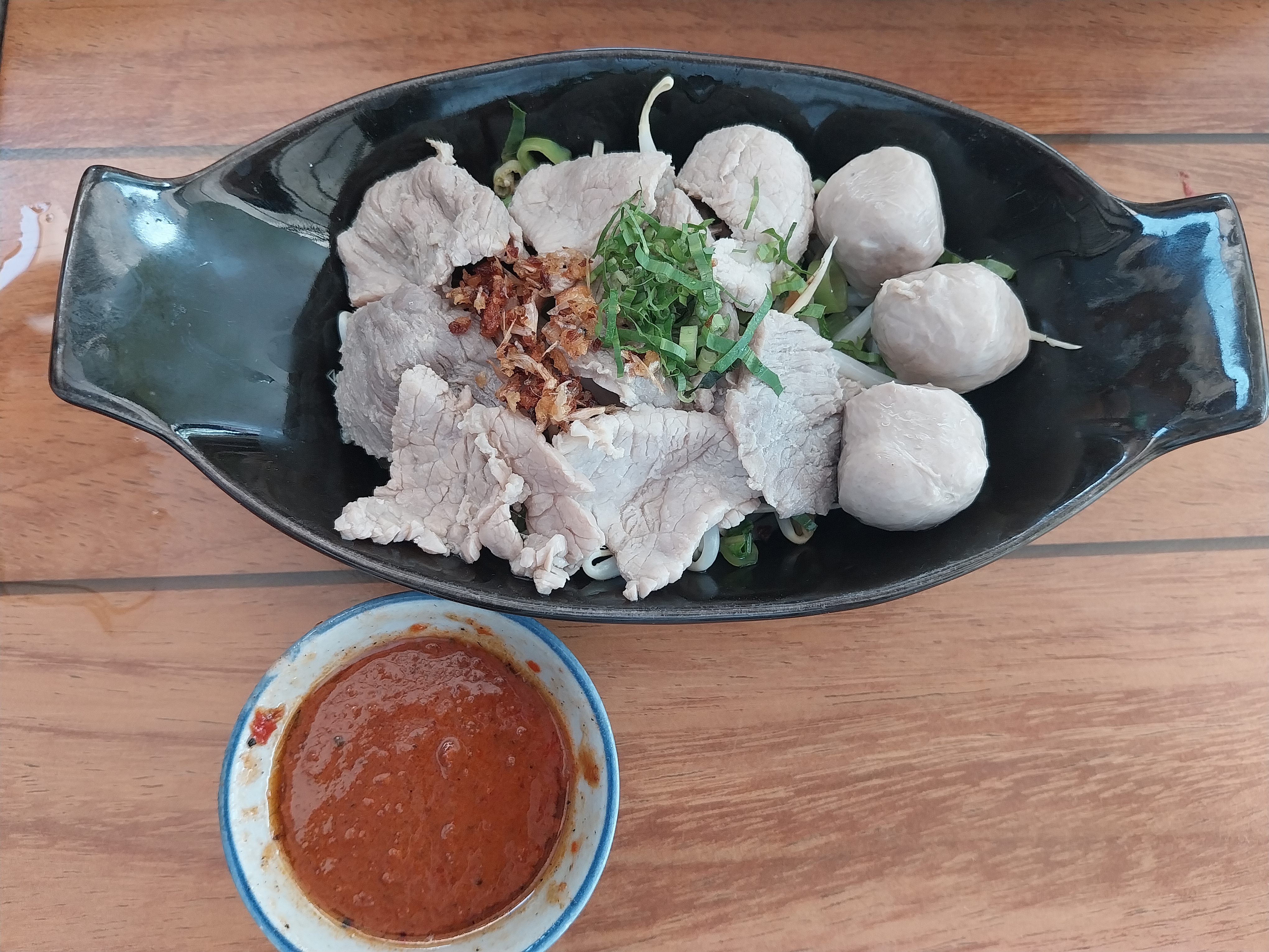 ลวกจิ้มเนื้อ